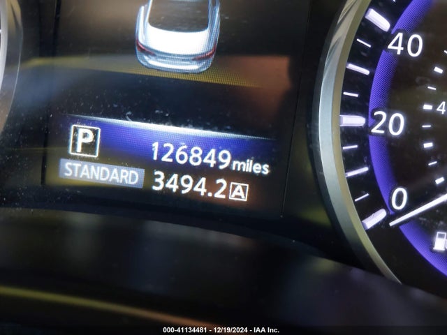 Infiniti 2015 2015 JN1BV7AP7FM340930 Image 16