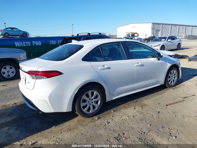 5YFEPMAE3MP244692 Toyota COROLLA LE