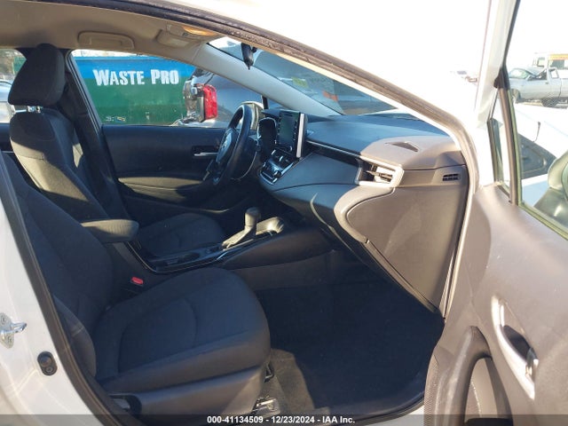 5YFEPMAE3MP244692 Toyota COROLLA LE