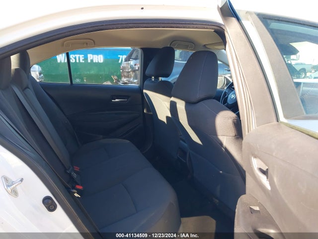 5YFEPMAE3MP244692 Toyota COROLLA LE