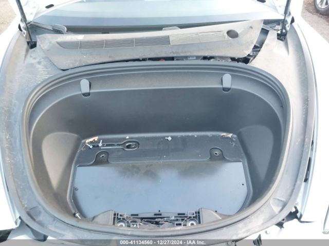 5YJ3E1EA6JF044335 Tesla Model 3 Long Range/mid Range