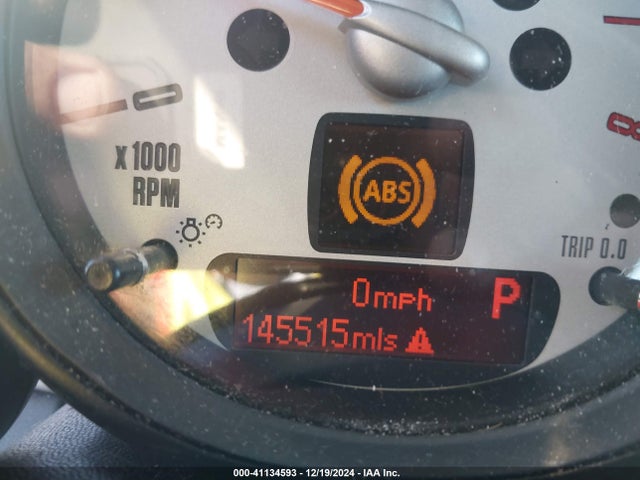 2011 MINI COOPER WMWSU3C50BT097155 Photo 6