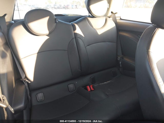 2011 MINI COOPER WMWSU3C50BT097155 Photo 7