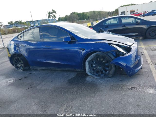 5YJYGDED4MF112857 Tesla Model Y Standard Range Rear-wheel Drive