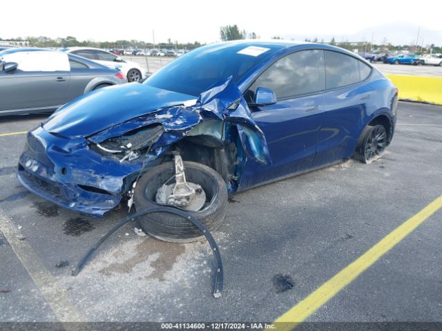 5YJYGDED4MF112857 Tesla Model Y Standard Range Rear-wheel Drive