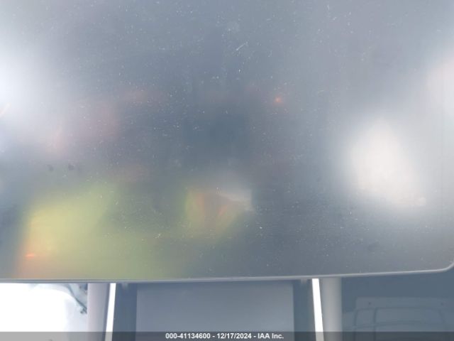 5YJYGDED4MF112857 Tesla Model Y Standard Range Rear-wheel Drive
