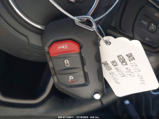 1C4HJXDG2JW208881 Jeep Wrangler Unlimited Sport S 4x4