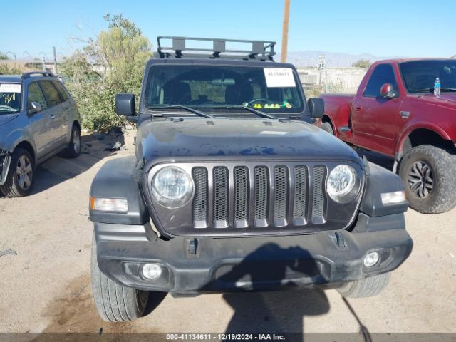 1C4HJXDG2JW208881 Jeep Wrangler Unlimited Sport S 4x4