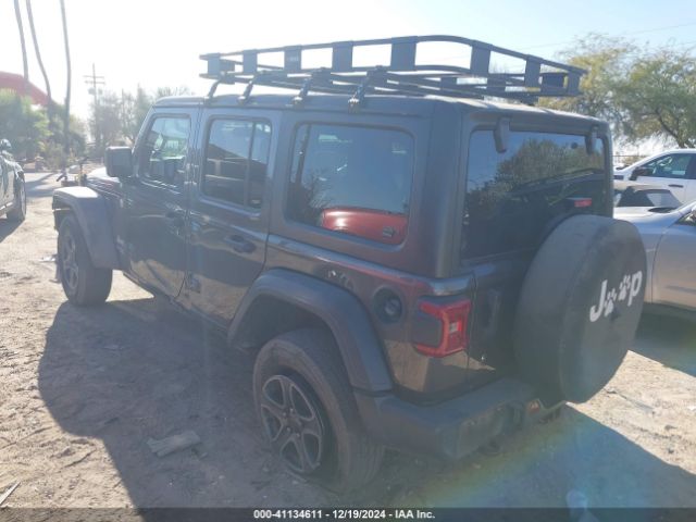 1C4HJXDG2JW208881 Jeep Wrangler Unlimited Sport S 4x4