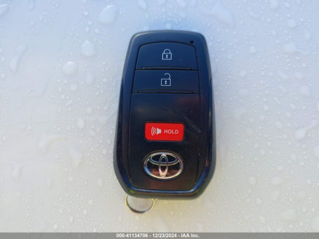 7MUBAABG9NV019341 Toyota Corolla Cross Le