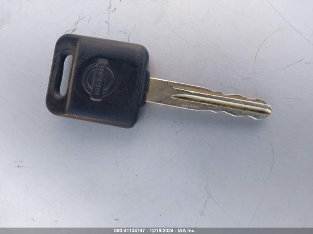41134747 :رقم المزاد ، JN8AR07S6YW412261 vin ، 2000 Nissan Pathfinder Le/se/xe مزاد بيع