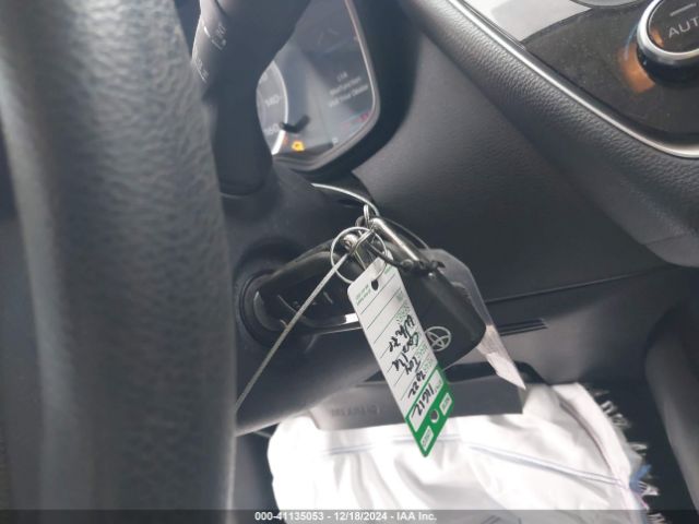 5YFEPMAE5NP384471 Toyota COROLLA LE