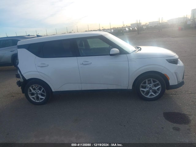 KIA SOUL S 2023 KNDJ23AU8P7854205 Image 14