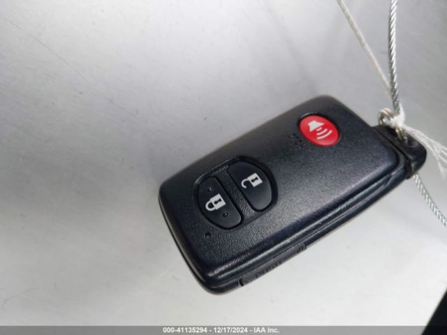 JTDKN3DU1E1759721 Toyota Prius Two