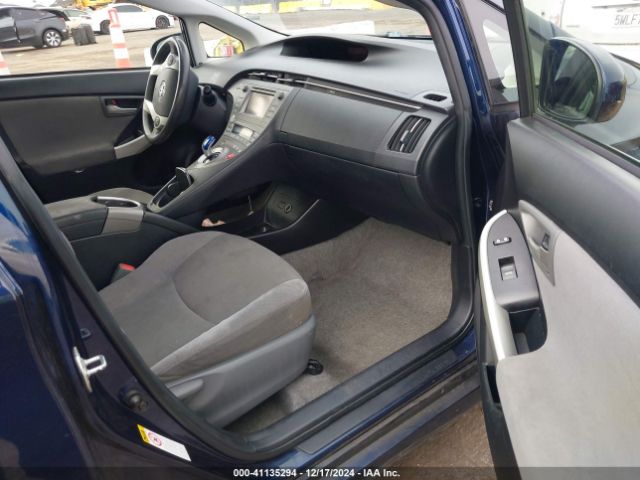 JTDKN3DU1E1759721 Toyota Prius Two