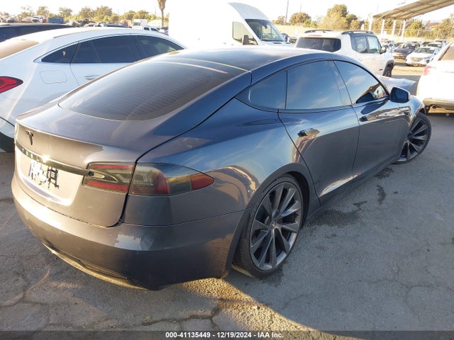 2018 TESLA MODEL S 5YJSA1E27JF295686 Photo 3