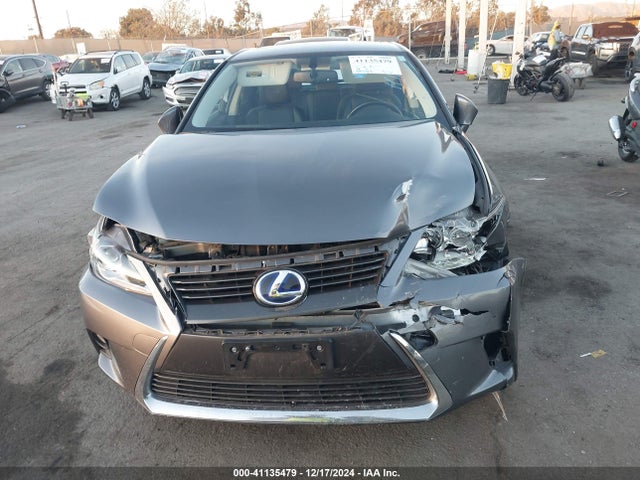 JTHKD5BHXH2280165 Lexus CT 200H