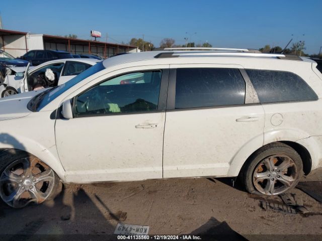 3C4PDCGBXJT141352 Dodge Journey Crossroad