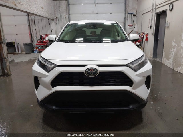 Toyota RAV4 LE 2023 JTMG1RFV7PD098191 Image 12