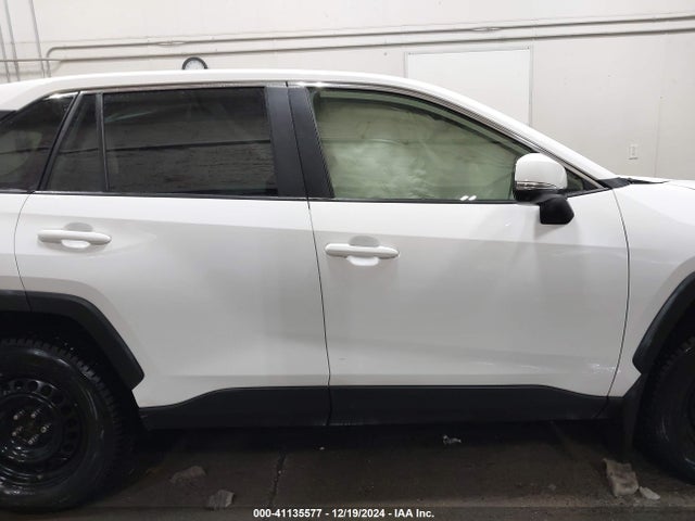Toyota RAV4 LE 2023 JTMG1RFV7PD098191 Image 13