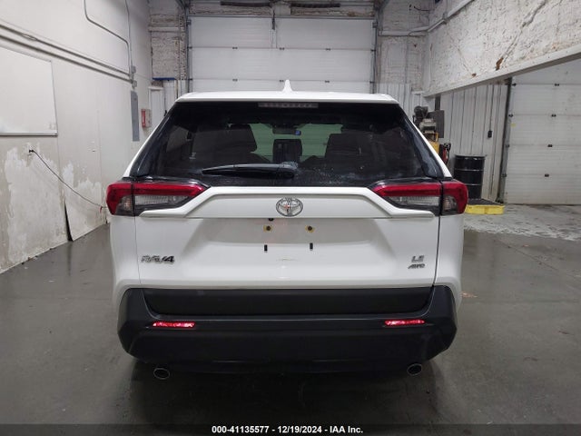 Toyota RAV4 LE 2023 JTMG1RFV7PD098191 Image 16