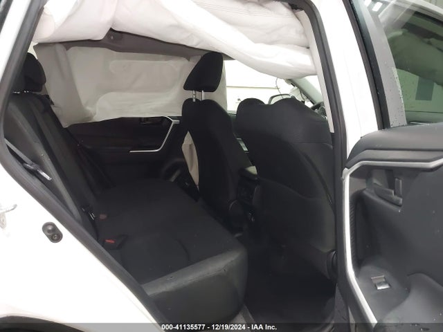 Toyota RAV4 LE 2023 JTMG1RFV7PD098191 Image 8