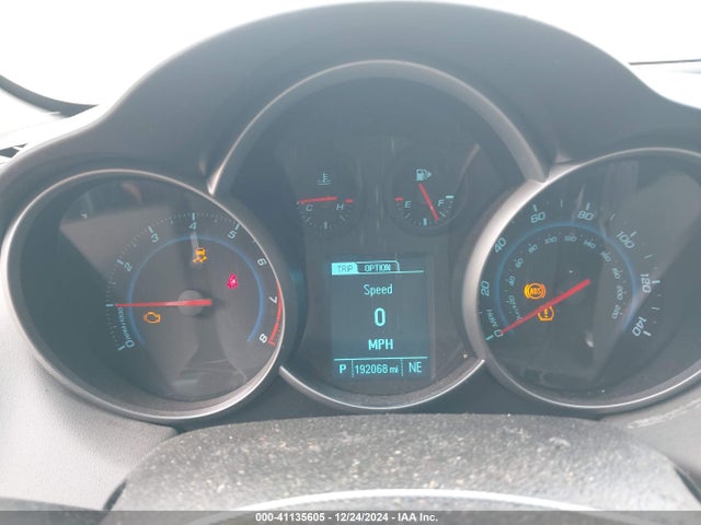 1G1PA5SHXE7419945 Chevrolet Cruze Ls Auto