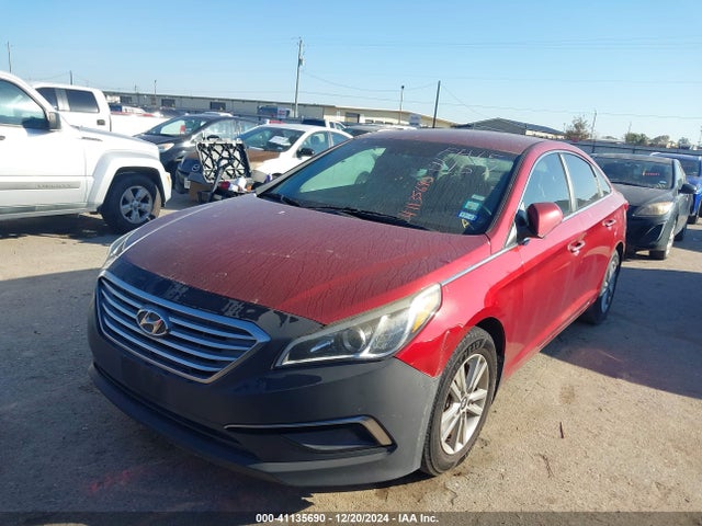 Hyundai SONATA SE 2015 5NPE24AF9FH153157 Image 2