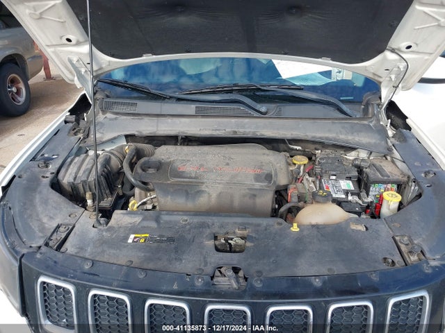 Jeep Compass Latitude Fwd 2018 3C4NJCBB6JT102264 Image 10