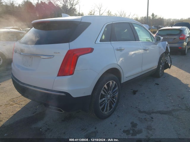 2017 CADILLAC XT5 1GYKNERS5HZ198782 Photo 3