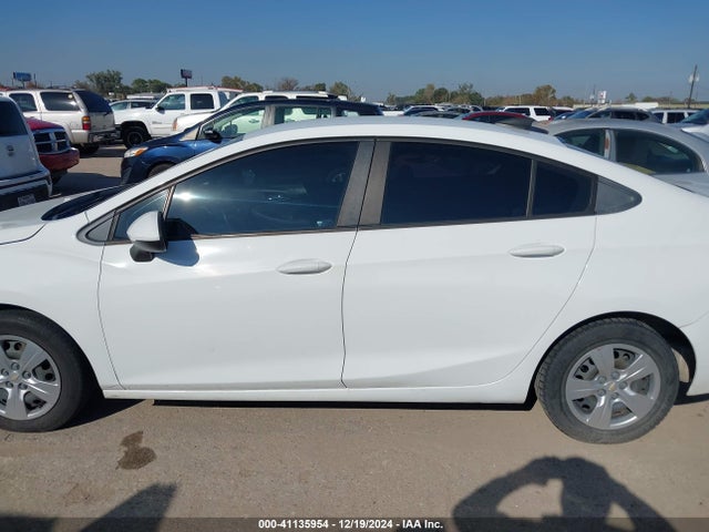 Chevrolet Cruze Ls Auto 2018 1G1BC5SM5J7103591 Image 14