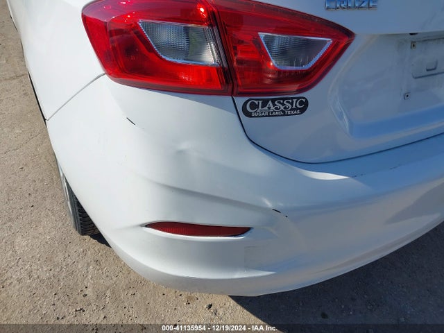 Chevrolet Cruze Ls Auto 2018 1G1BC5SM5J7103591 Image 17