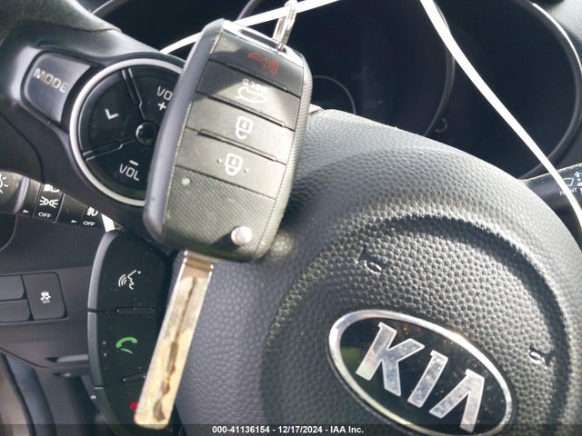 KIA SOUL + 2017 KNDJP3A59H7428891 Image 11