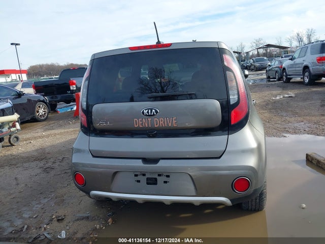 KIA SOUL + 2017 KNDJP3A59H7428891 Image 16
