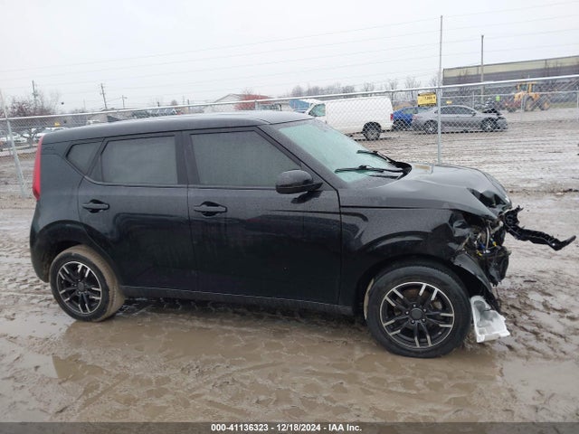 KIA SOUL LX 2022 KNDJ23AU5N7180611 Image 13