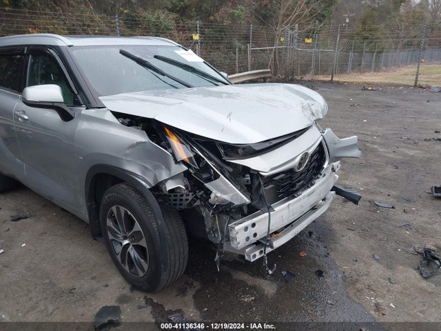 Toyota Highlander Xle 2022 5TDHZRBH5NS194013 Image 17