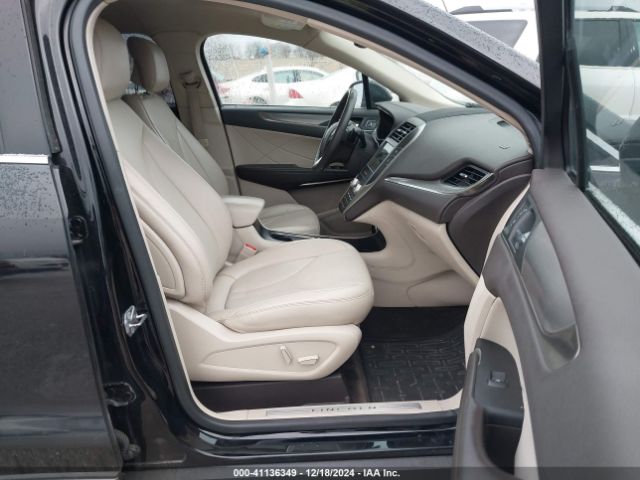 5LMCJ1D95HUL45885 Lincoln Mkc Premiere