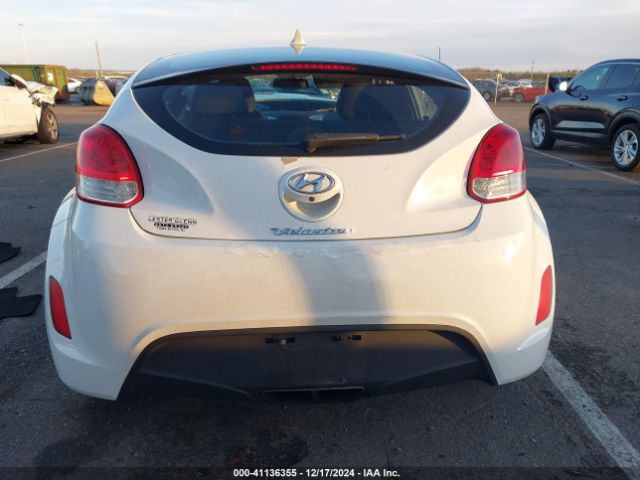 KMHTC6AD8EU216330 Hyundai Veloster Base W/black
