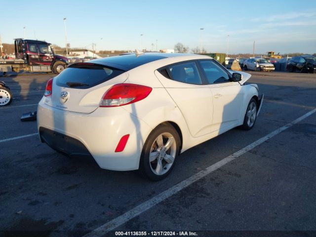 KMHTC6AD8EU216330 Hyundai Veloster Base W/black