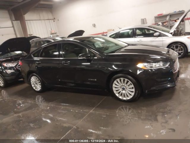 3FA6P0LU9ER241301 Ford Fusion Hybrid Se