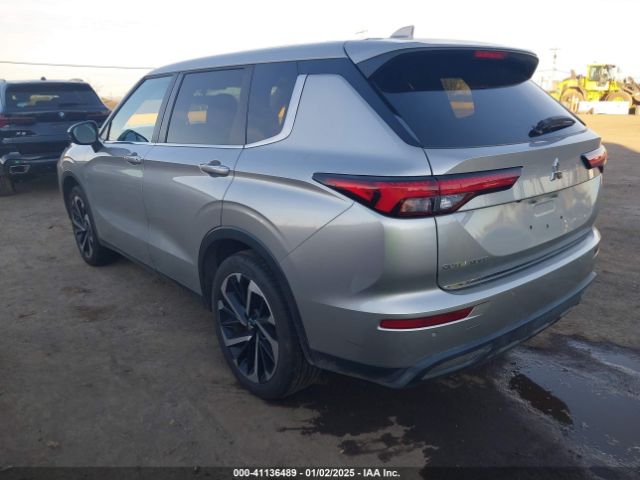 2022 MITSUBISHI OUTLANDER JA4J3TA87NZ063434 Photo 2