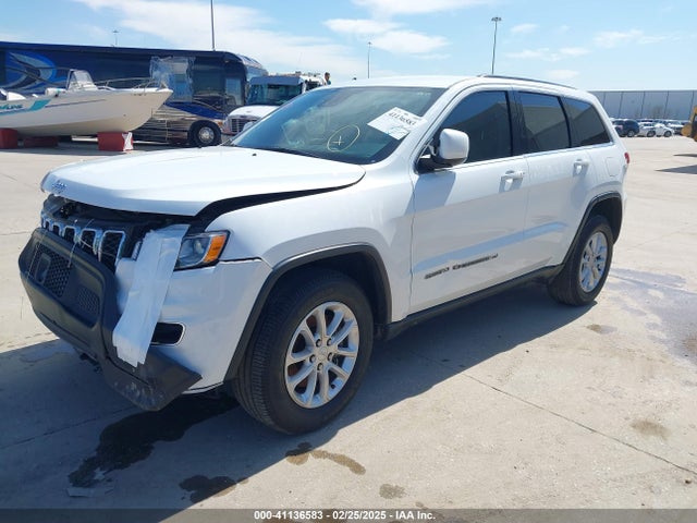 1C4RJEAG8NC180637 Jeep Grand Cherokee Wk Laredo E 4x2