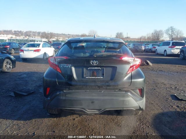 NMTKHMBX9LR107325 Toyota C-HR XLE