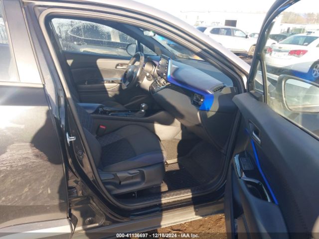 NMTKHMBX9LR107325 Toyota C-HR XLE