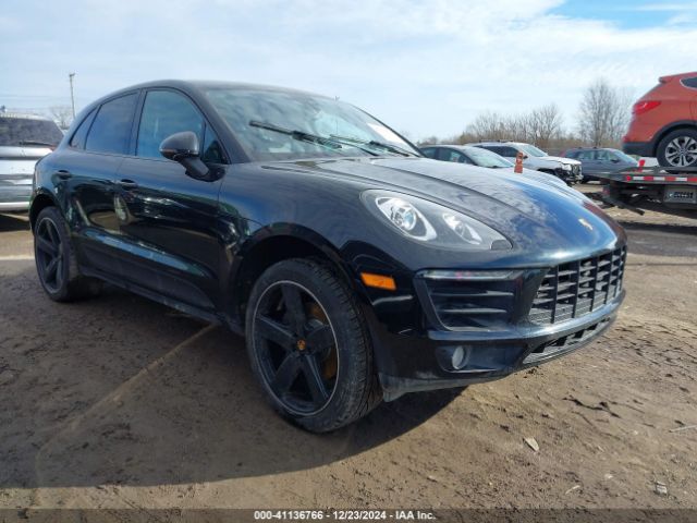 2017 PORSCHE MACAN WP1AA2A53HLB03199 Photo 0