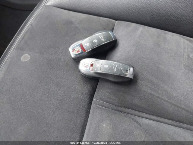 2017 PORSCHE MACAN WP1AA2A53HLB03199 Photo 10