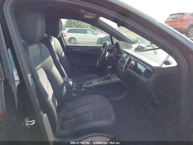 2017 PORSCHE MACAN WP1AA2A53HLB03199 Photo 4