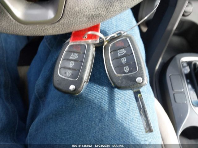 5NMZTDLB0HH002832 Hyundai Santa Fe Sport 2.4l