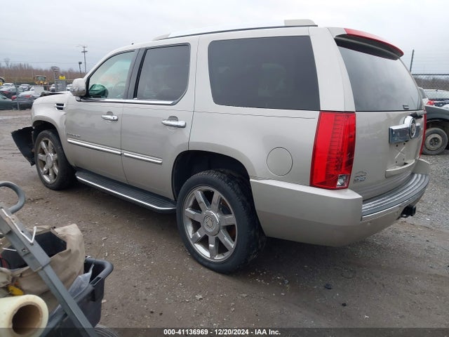 2009 CADILLAC ESCALADE 1GYFK232X9R102082 Photo 2