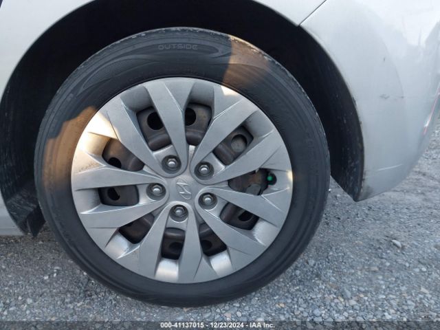 KMHD35LH9HU375599 Hyundai ELANTRA GT